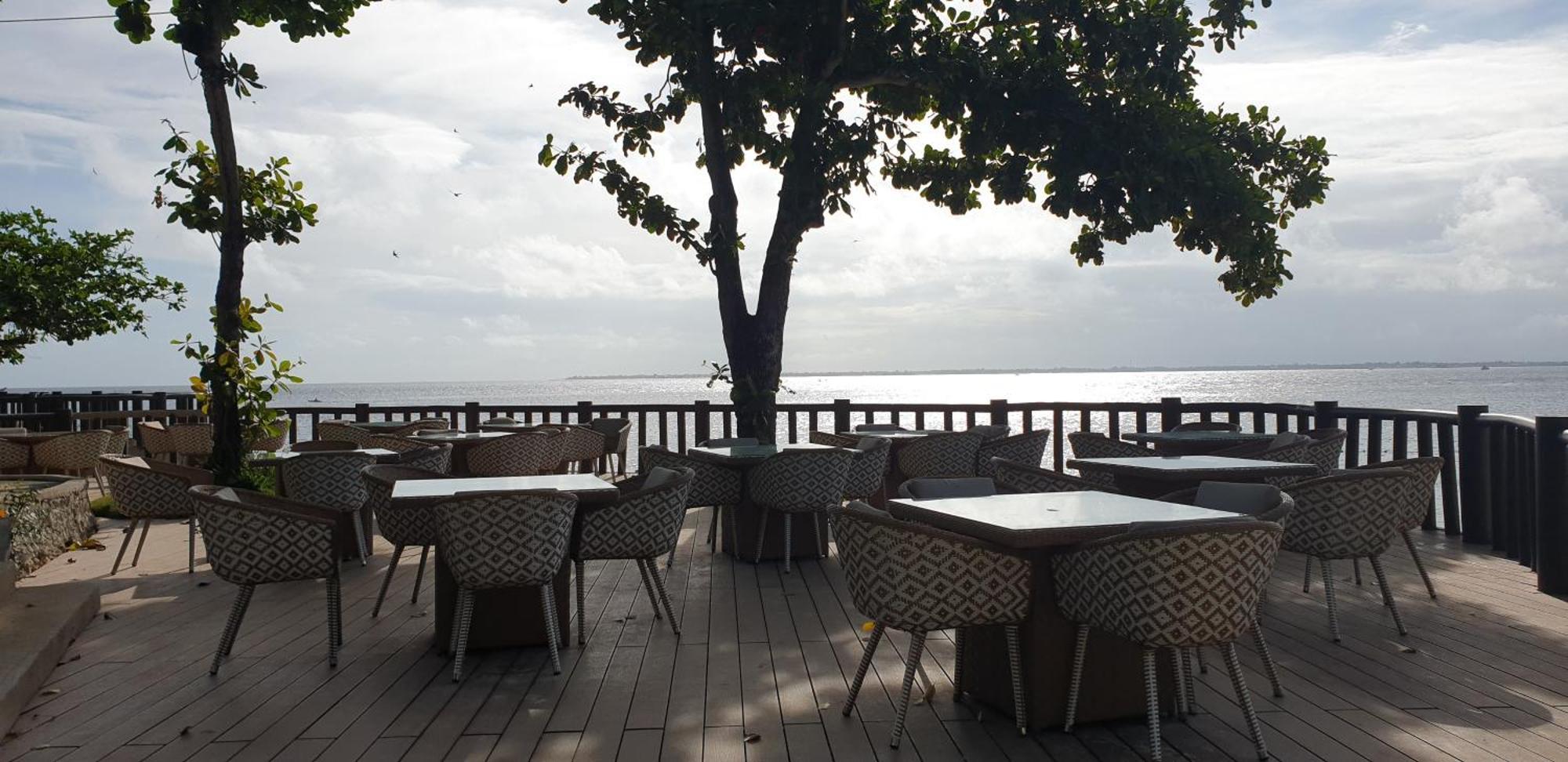 One Pacific Residence Condominium Tower C-16N มักตัน ภายนอก รูปภาพ